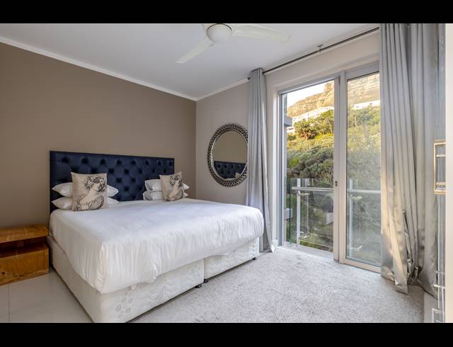 3 BEDROOM APARTMENT TO LET IN CAMPS BAY